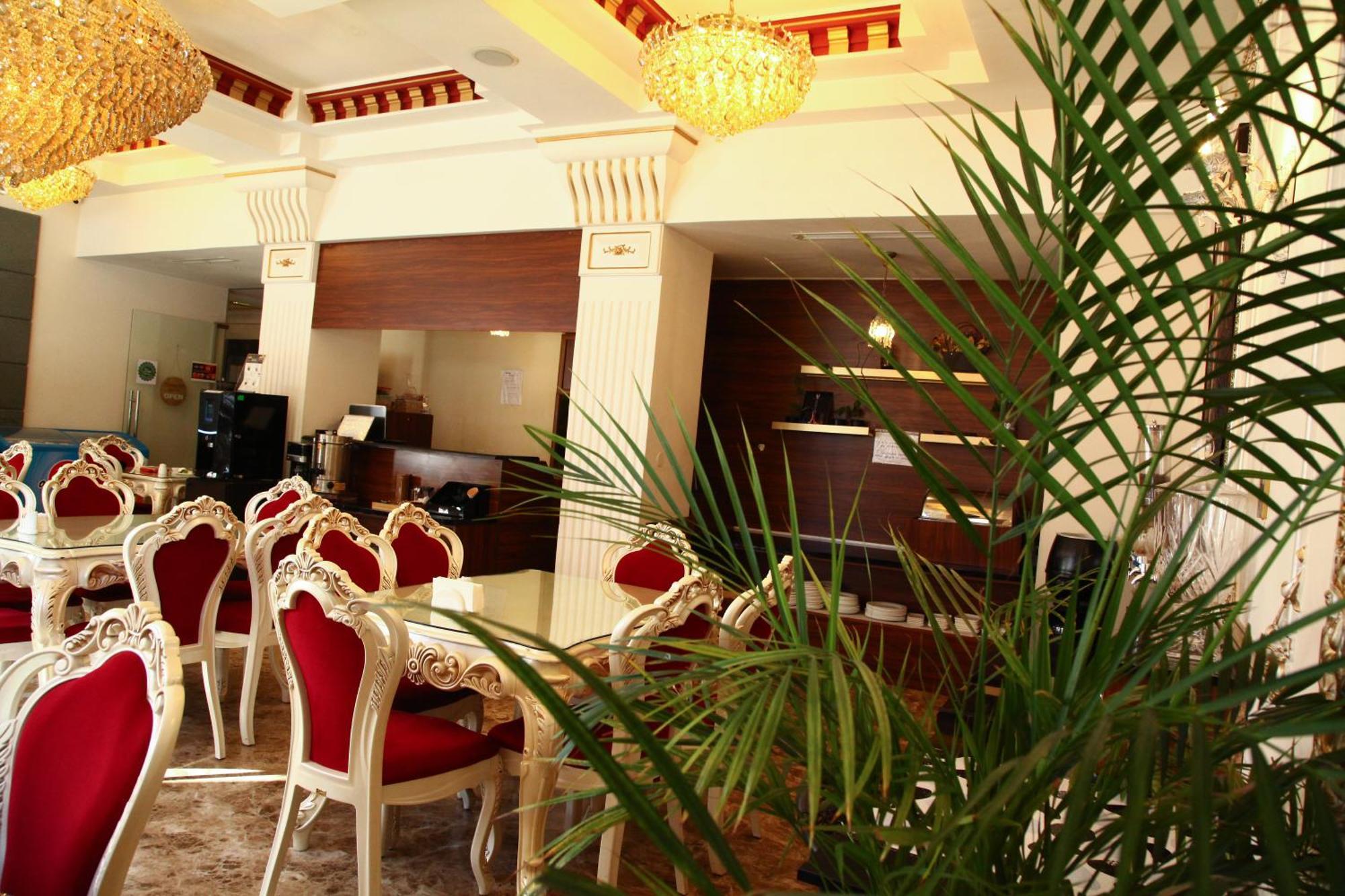 Aqua Hotel Тбилиси Экстерьер фото